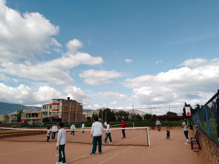 Espacio CEDHU para Tenis de campo
