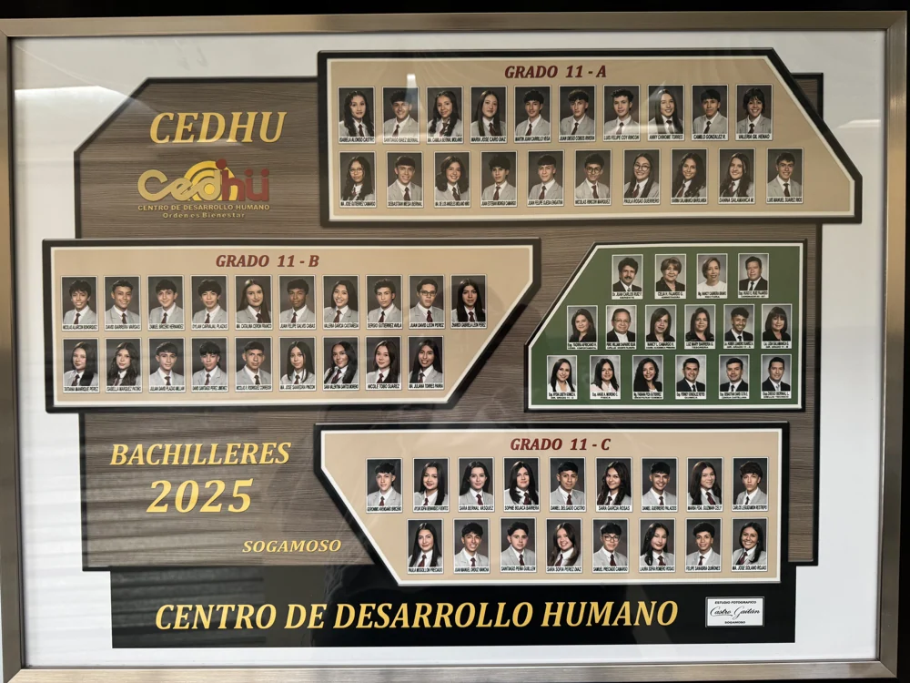 Mosaico de bachilleres del CEDHU · Promoción 2025